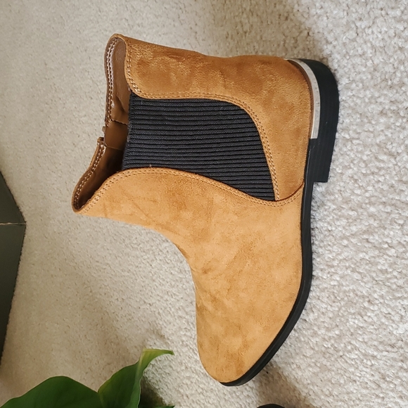 Nine West Short Booties - Picture 5 of 12